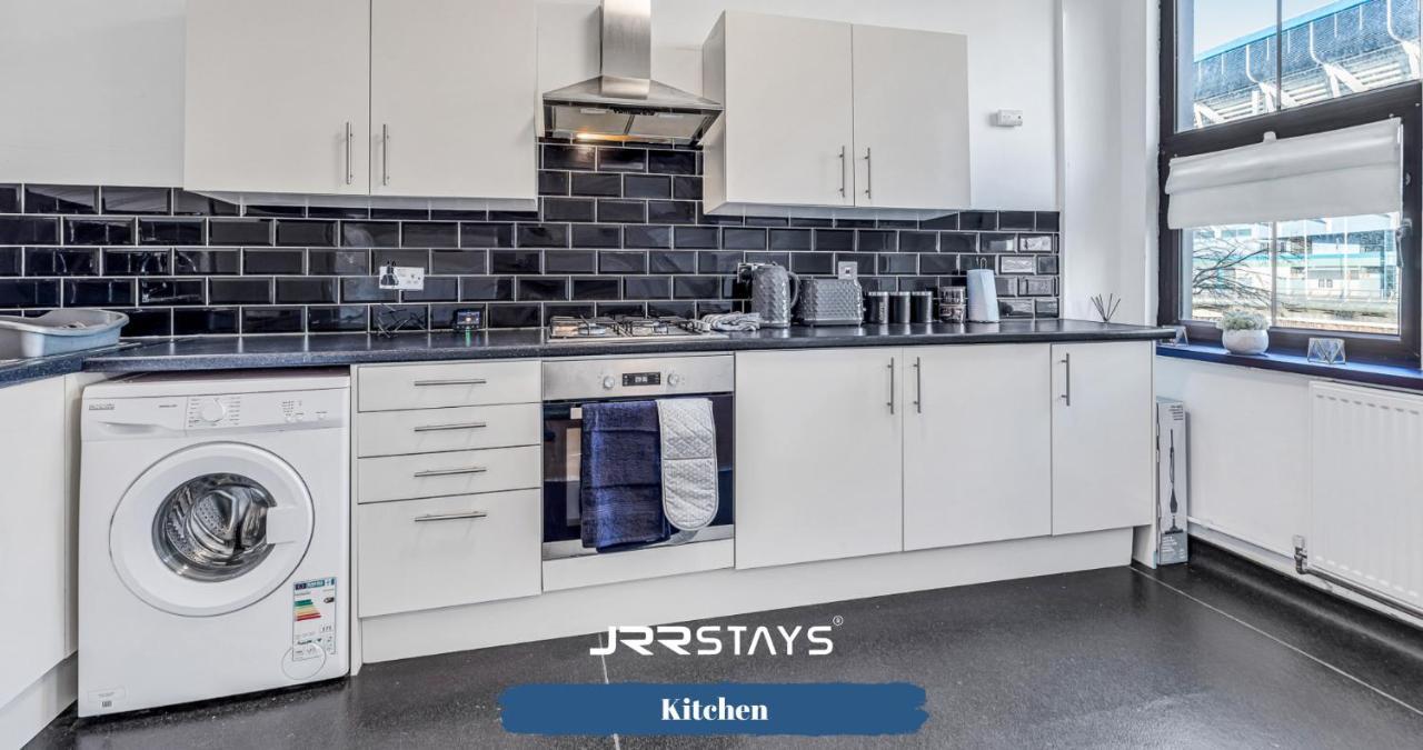 Cardiff Stylish 2 Bedroom Sleeps 6 Wi-Fi - Jrr Stays Esterno foto